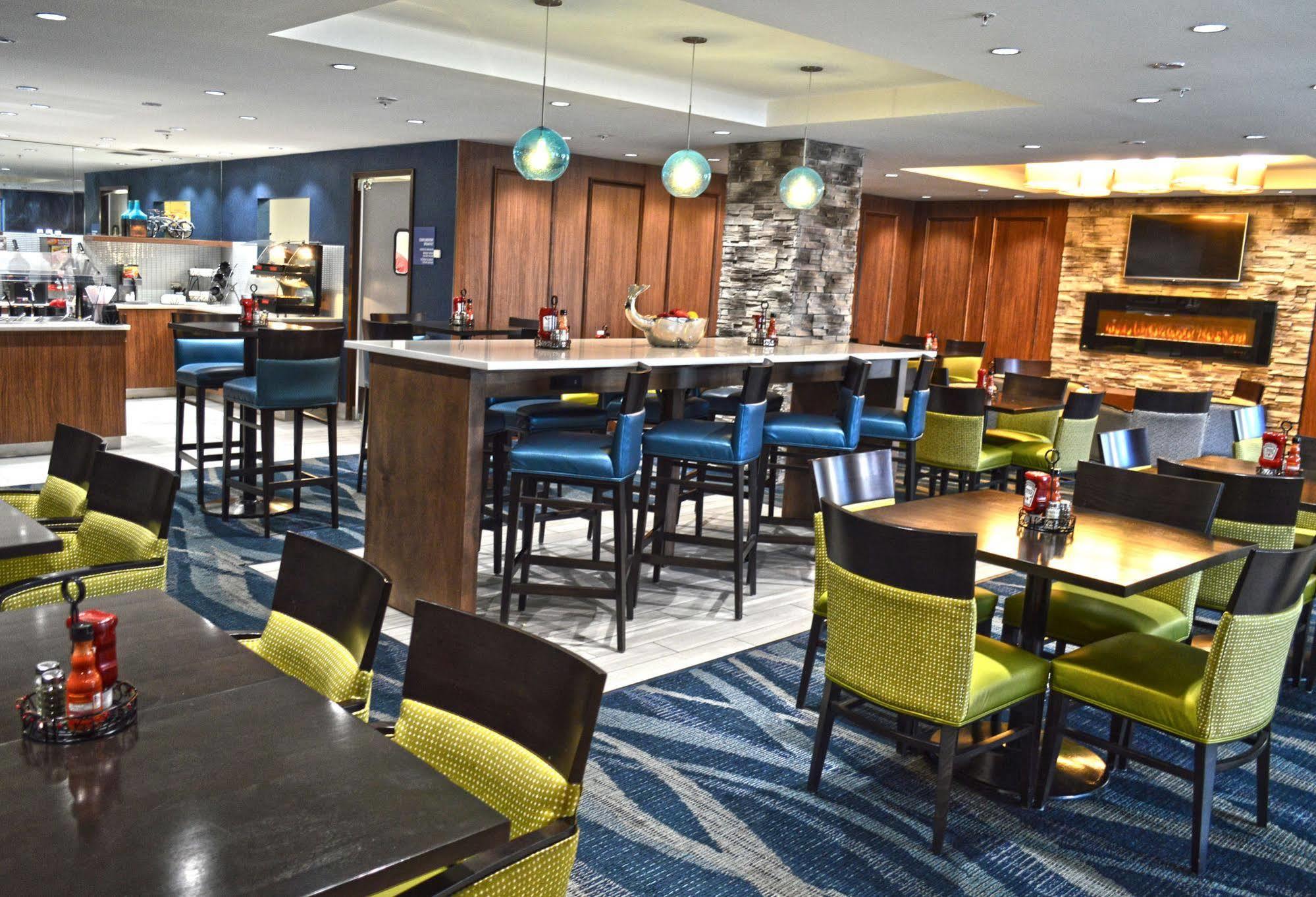 Holiday Inn & Suites Syracuse Airport - Liverpool By Ihg Bagian luar foto